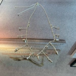 Kendra Scott necklace